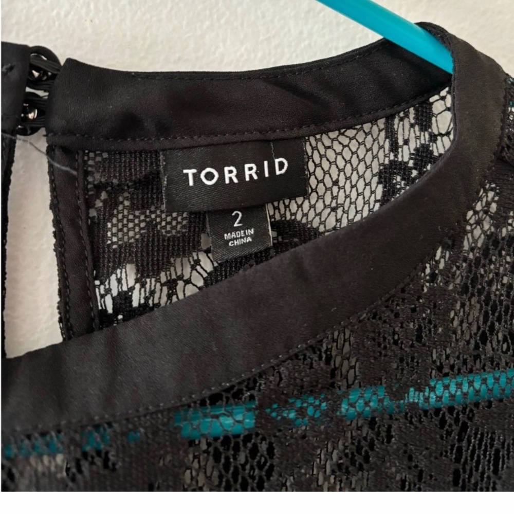 Torrid Black Lace Career Office Whimsygoth Plus Size Flutter Sleeve 2X - Picture 8 of 11